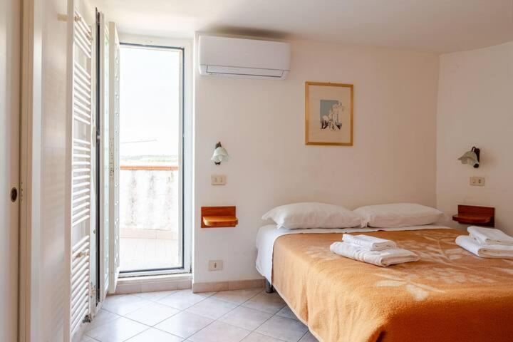 Casa Torvaianica Lägenhet Exteriör bild